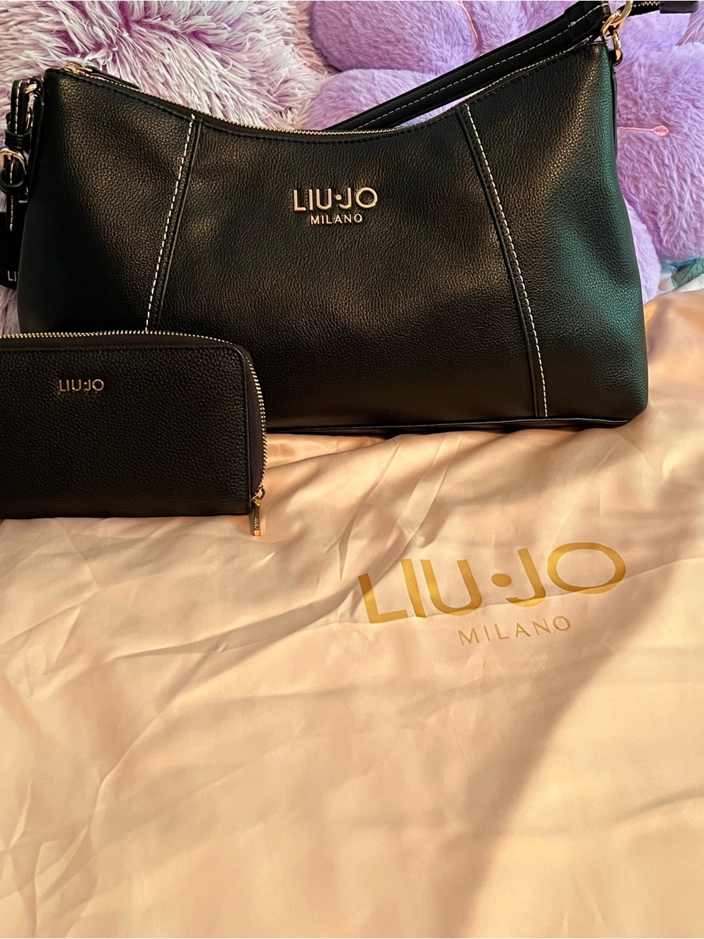 Liu Jo Black Leather Shoulder Bag with Matching Zip Wallet